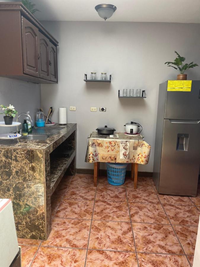 Relax In Downtown Alajuela 5 Min Near The Airport Apartment Exterior foto