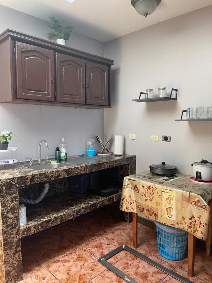 Relax In Downtown Alajuela 5 Min Near The Airport Apartment Exterior foto