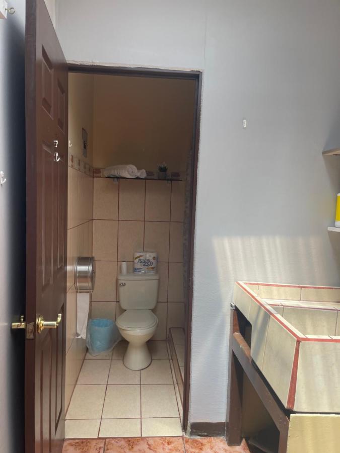 Relax In Downtown Alajuela 5 Min Near The Airport Apartment Exterior foto